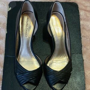 Arturo Chiang Elegant Black Leather Peep Toe Heels